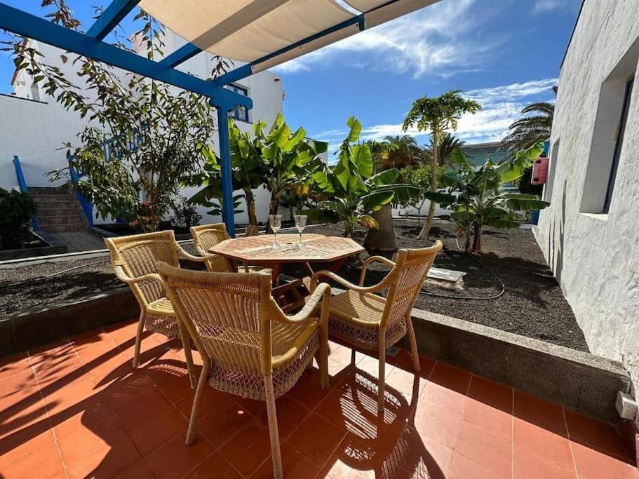 Nenita Apartment Калета де Фусте Екстериор снимка